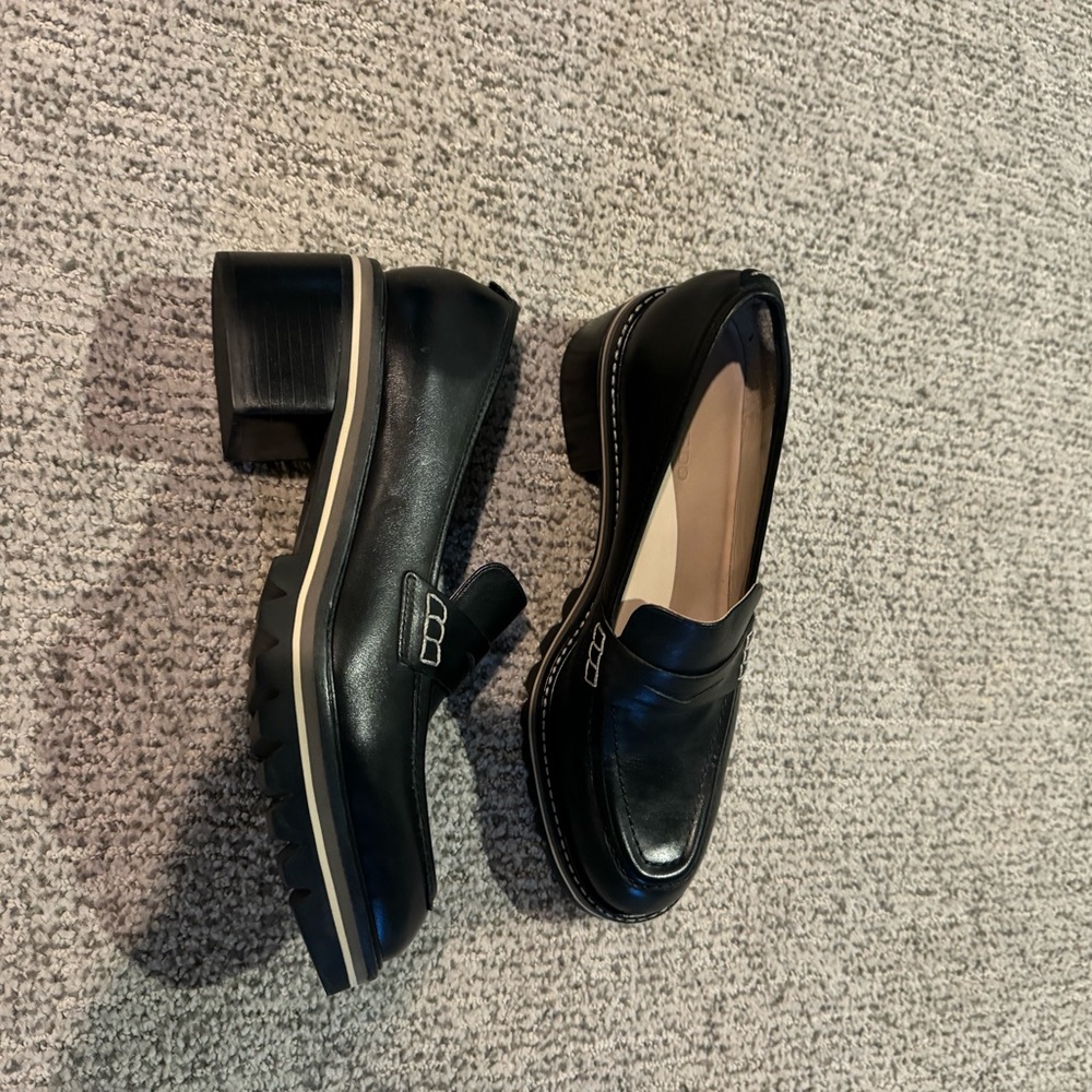 Women’s Leather Loafer